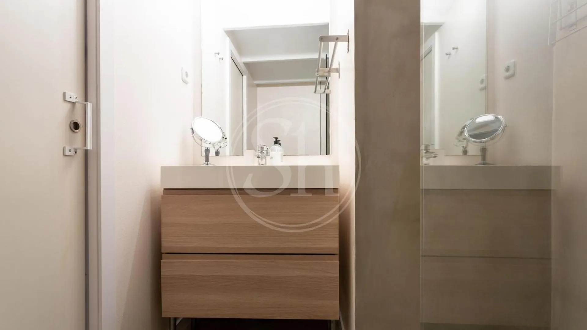 Apartamento En Villaroel 2 Barcelona 0*,